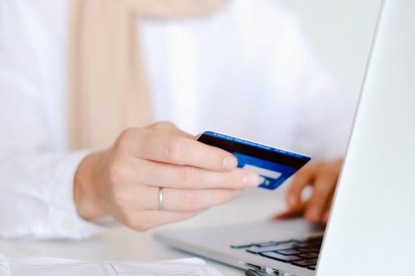 Moderne betalingsmetoder gør betalingen lettere for forbrugerne